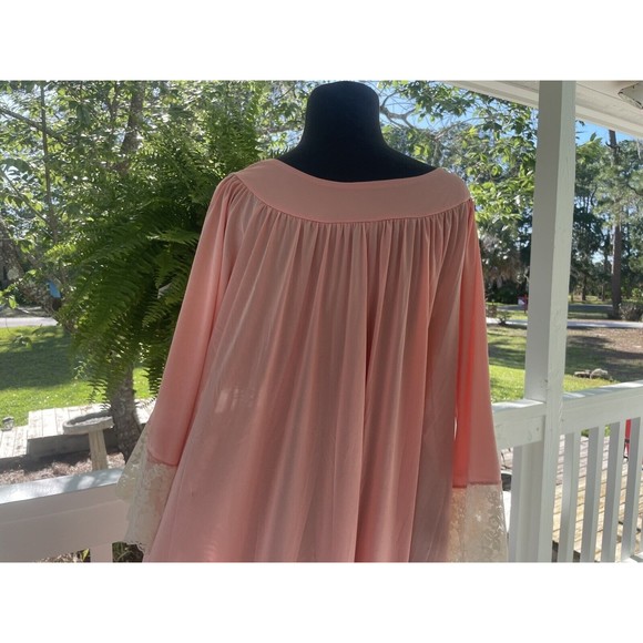 Vintage Jenelle of California Peach Pink Long Nylon Nightgown - Picture 7 of 13